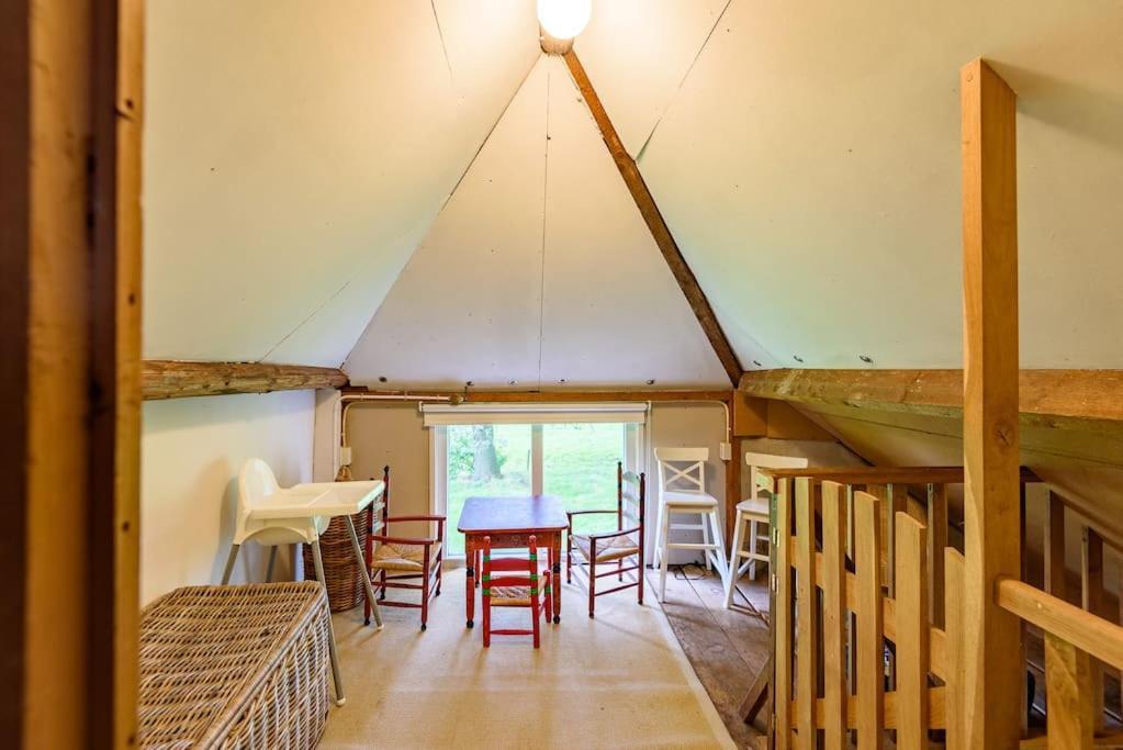 Prachtig Vrijstaand Familiehuis Op Groot Perceel Scherpenzeel  Exteriör bild