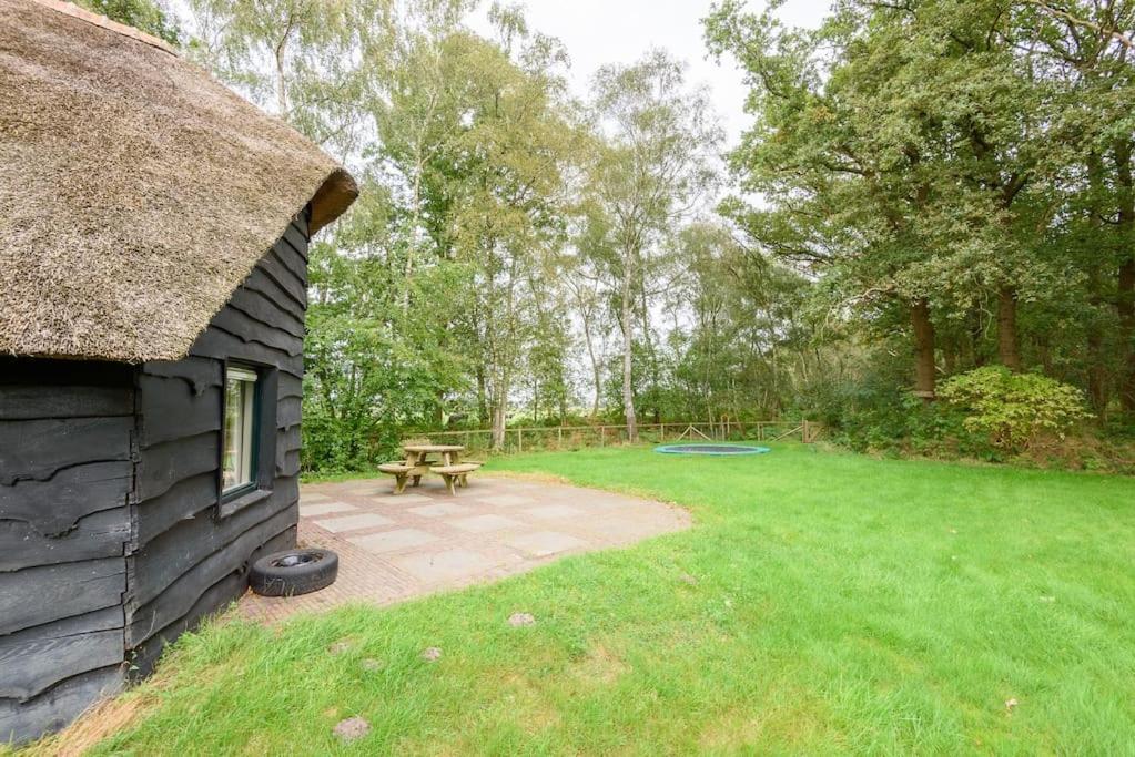 Prachtig Vrijstaand Familiehuis Op Groot Perceel Scherpenzeel  Exteriör bild